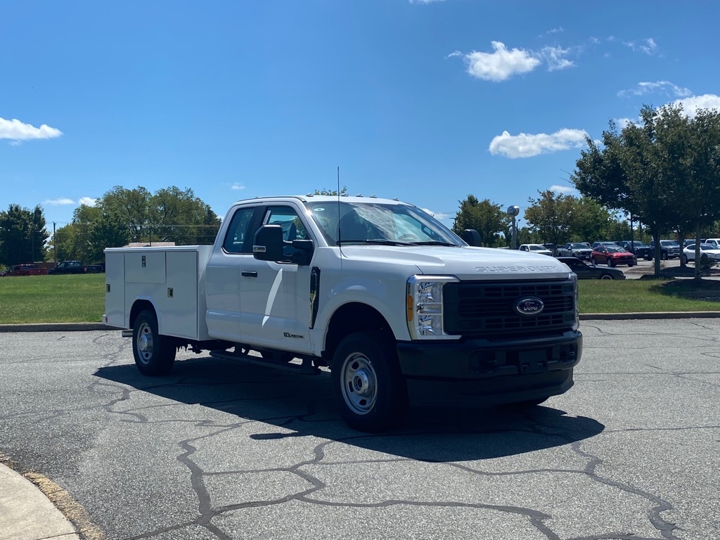 Vehicle image 1 of 17