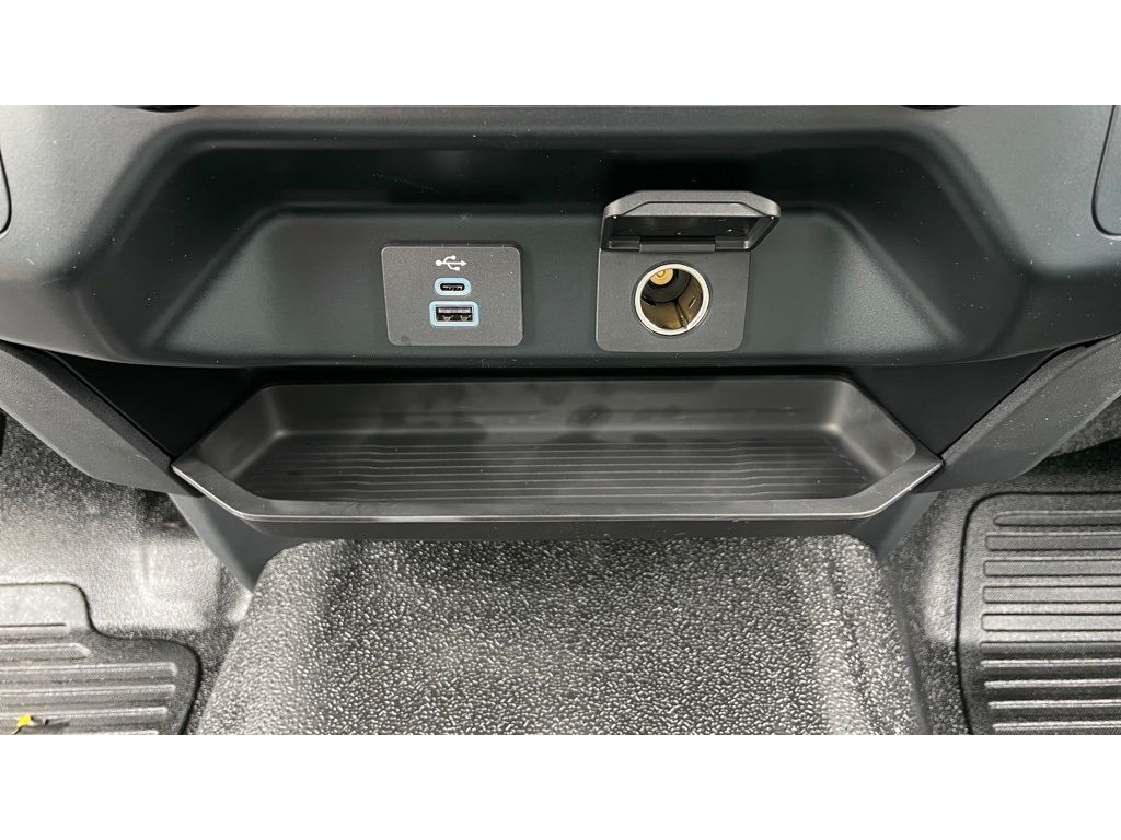 2023 Ford F-550 XL Image 28 of 31