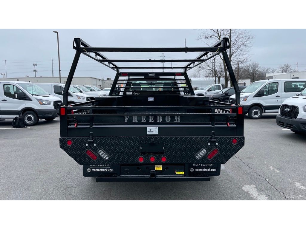 2023 Ford F-550 XL Image 12 of 31