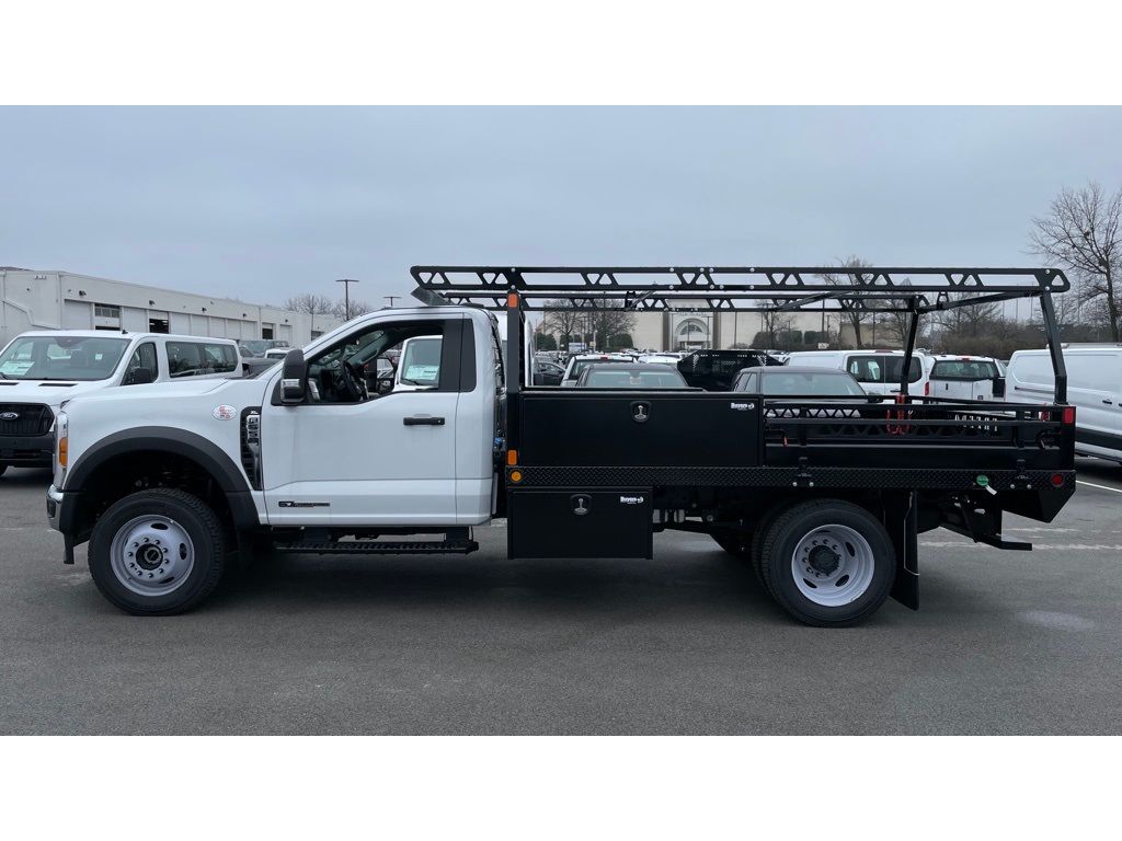 2023 Ford F-550 XL Image 9 of 31