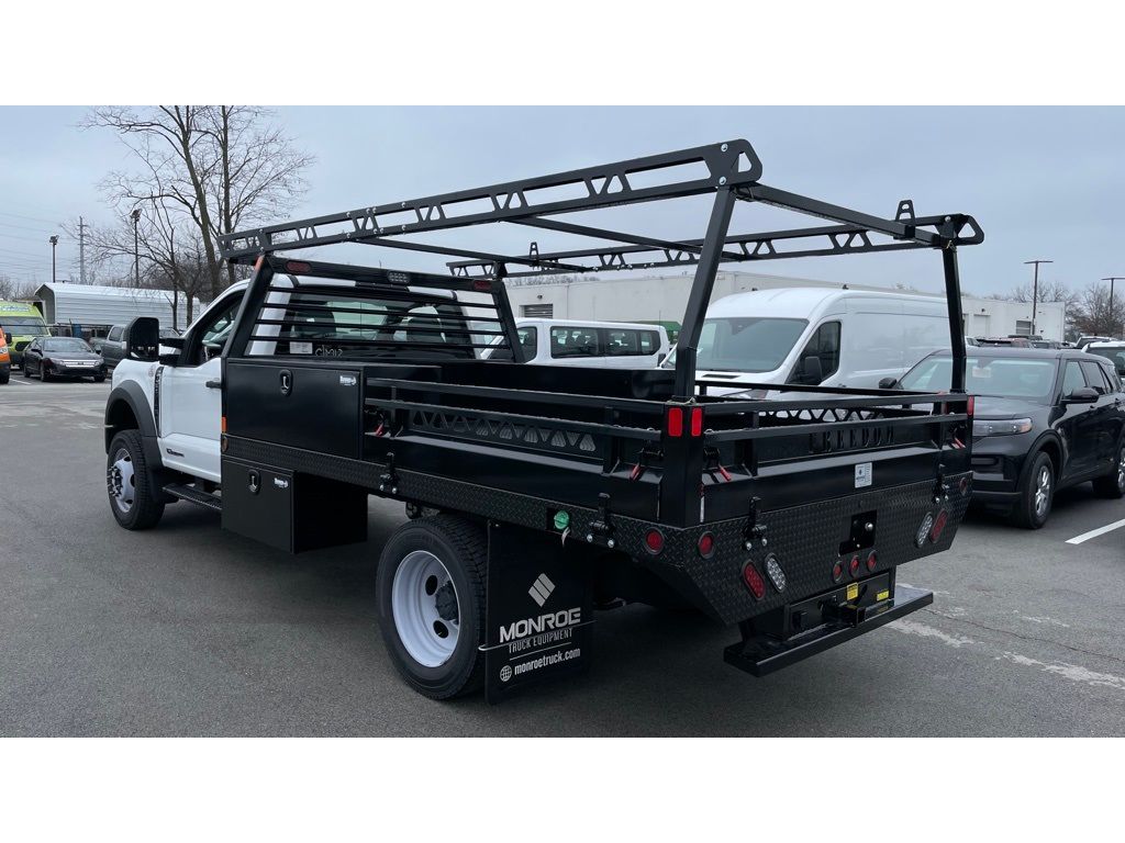 2023 Ford F-550 XL Image 8 of 31