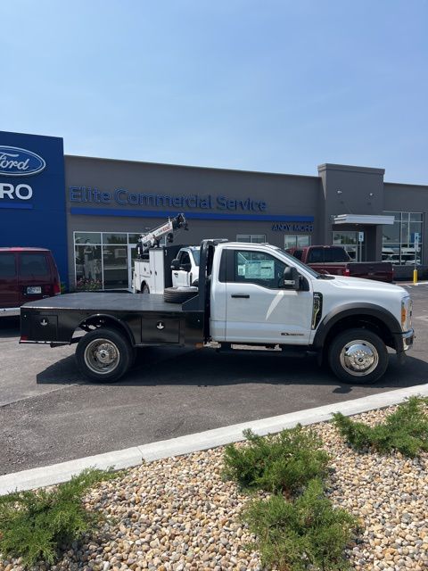 Vehicle image 4 of 42
