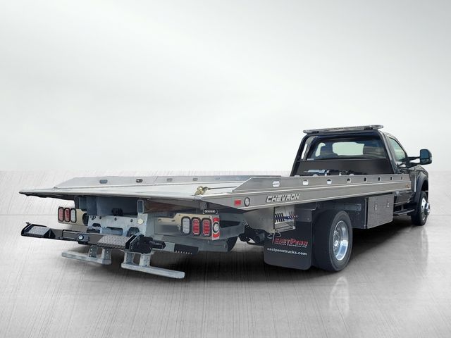 2023 Ford F-550 XLT Image 5 of 28