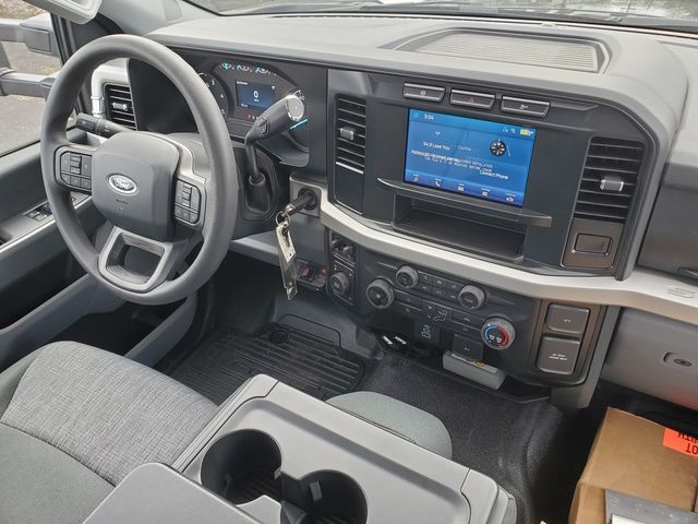 2023 Ford F-550 XLT Image 27 of 28