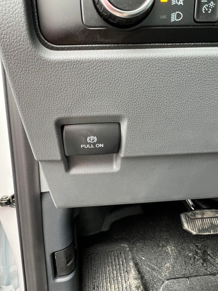 2023 Ford F-550 XL Image 29 of 64