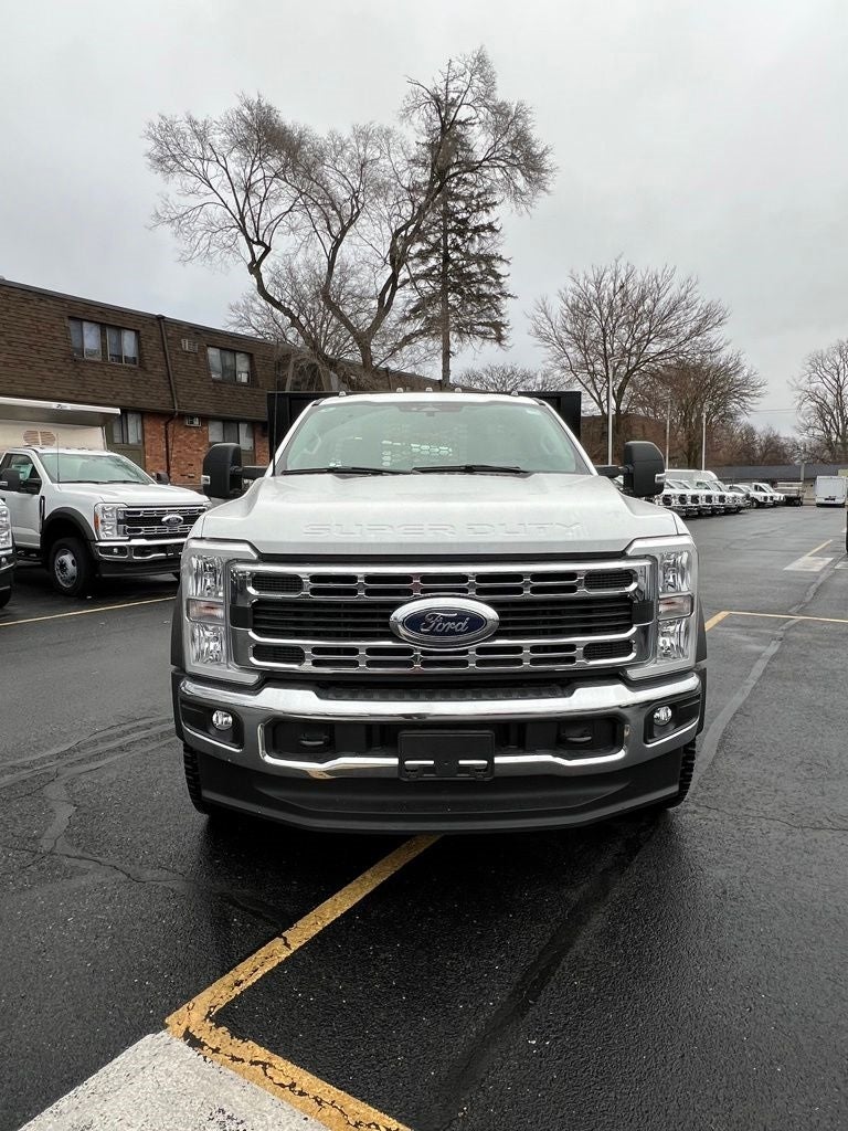 2023 Ford F-550 XL Image 4 of 64