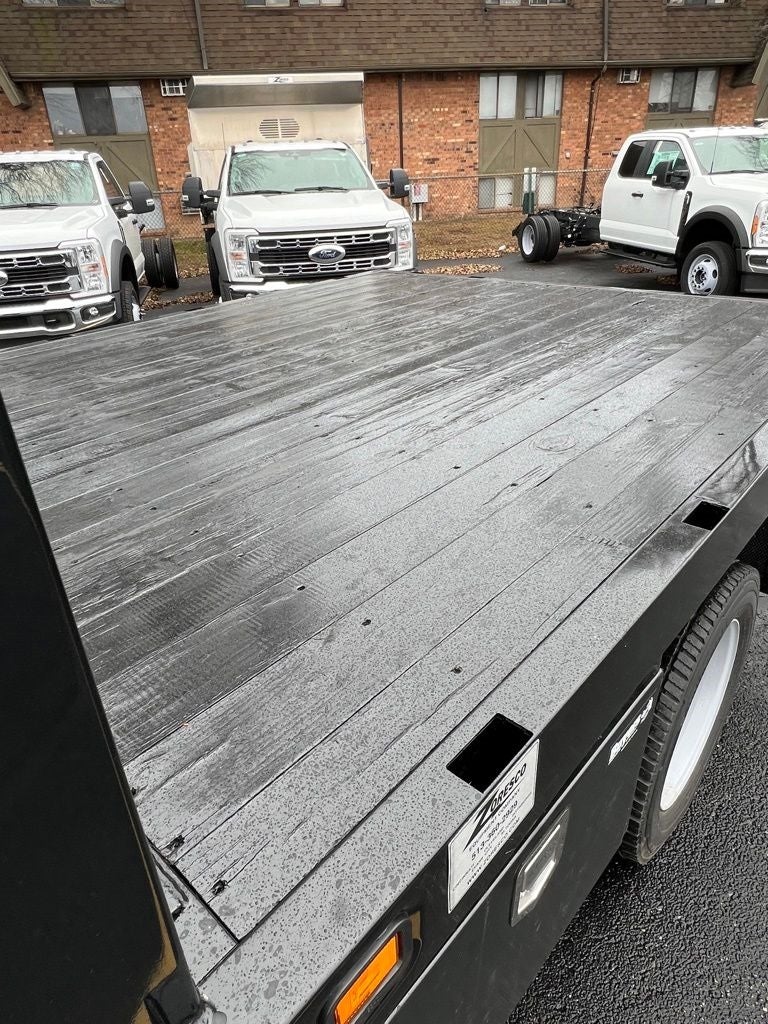 2023 Ford F-550 XL Image 21 of 64