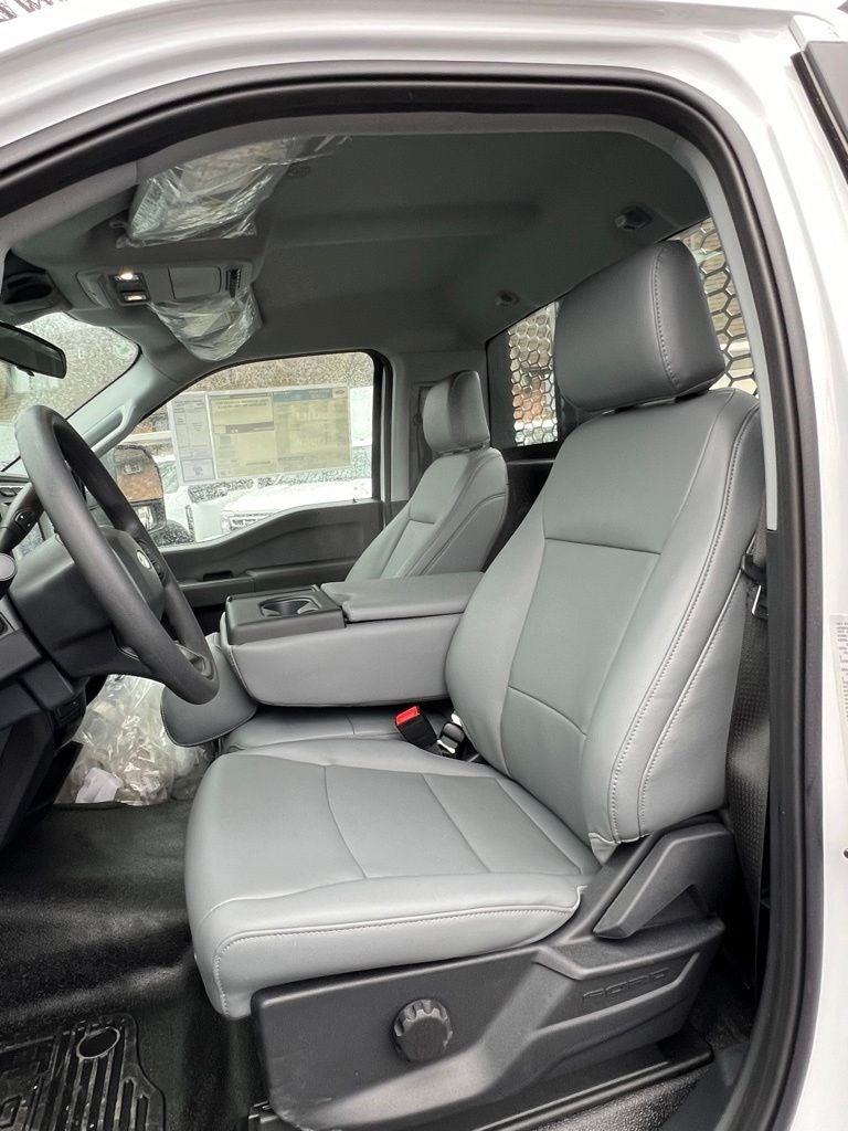 2023 Ford F-550 XL Image 53 of 64