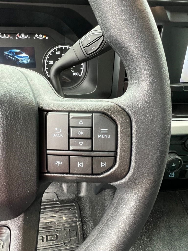 2023 Ford F-550 XL Image 56 of 64