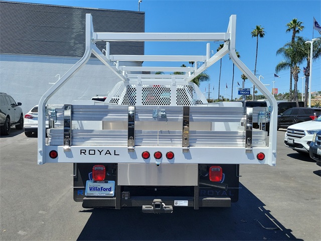 Vehicle image 18 of 20
