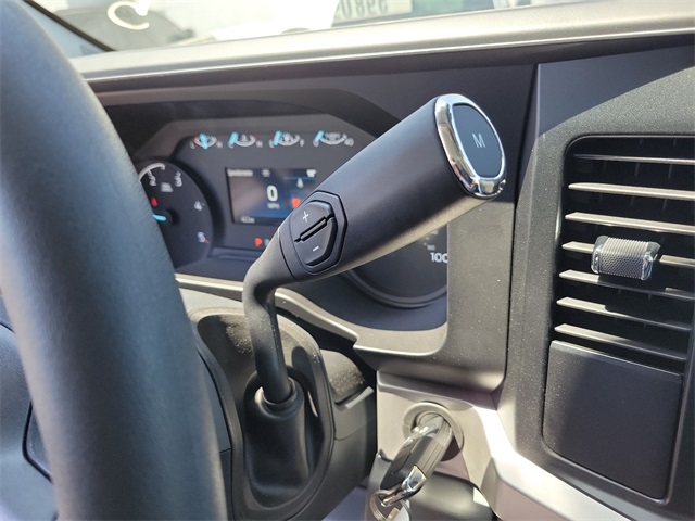 Vehicle image 10 of 20
