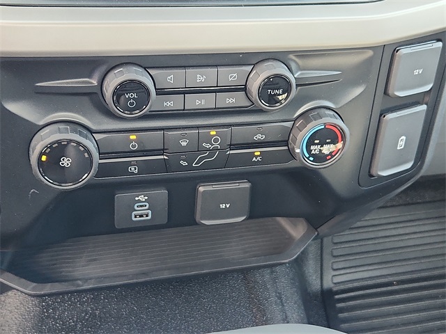 Vehicle image 12 of 23
