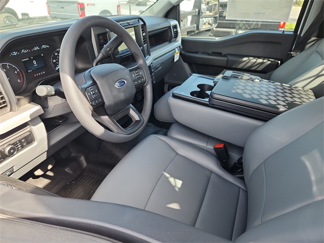 Vehicle image 6 of 23