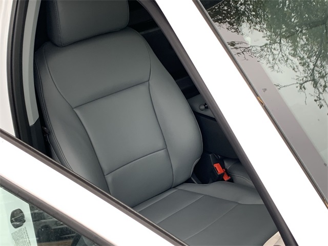 Vehicle image 22 of 23