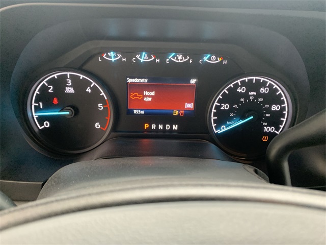 Vehicle image 17 of 23