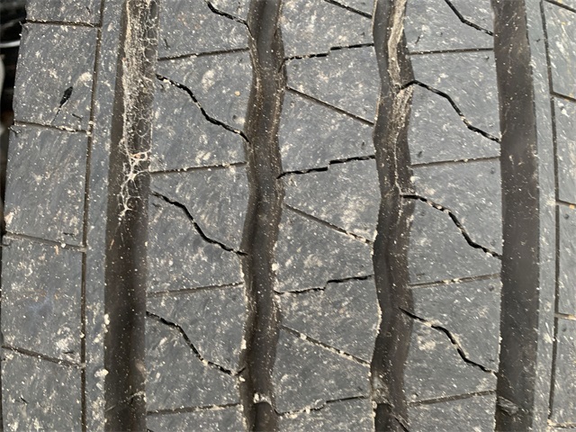 Vehicle image 12 of 23