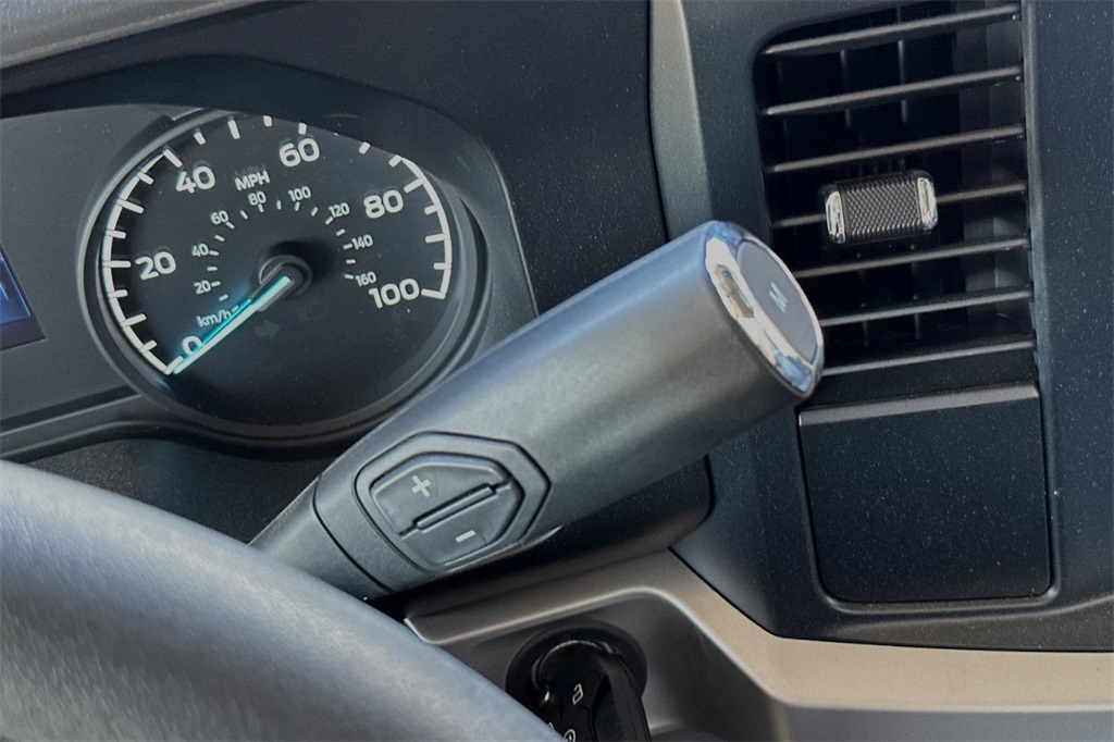 Vehicle image 17 of 20