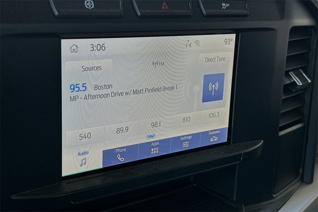 Vehicle image 14 of 20