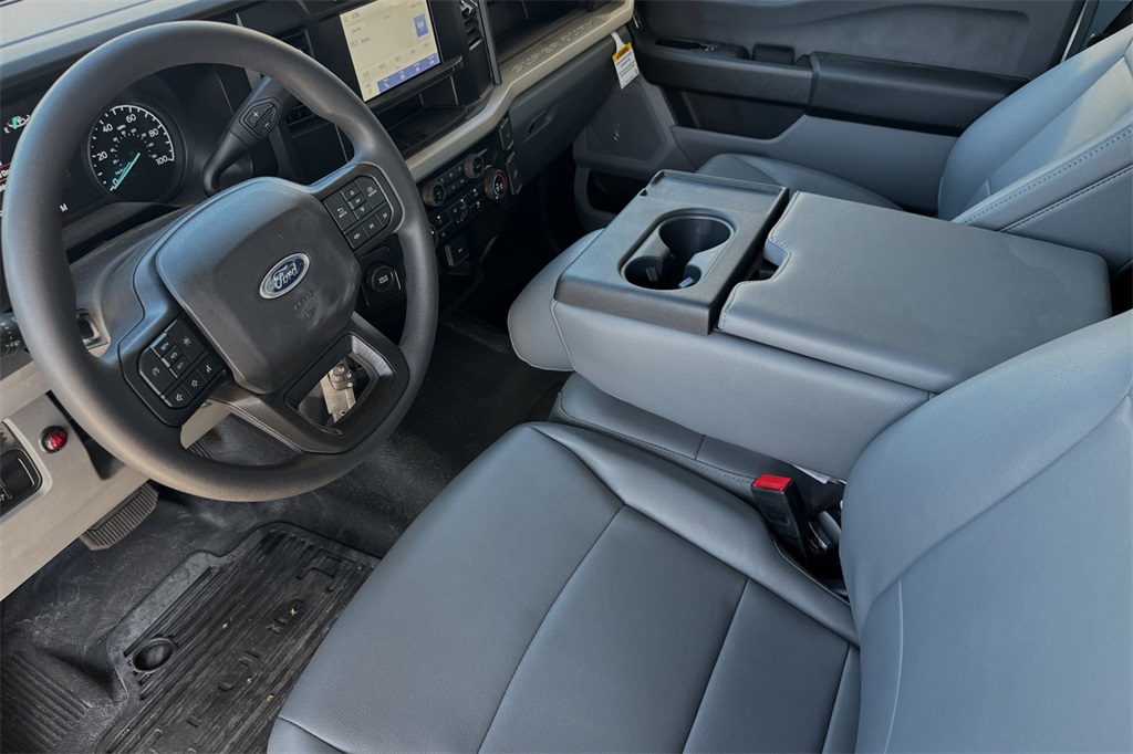Vehicle image 8 of 20