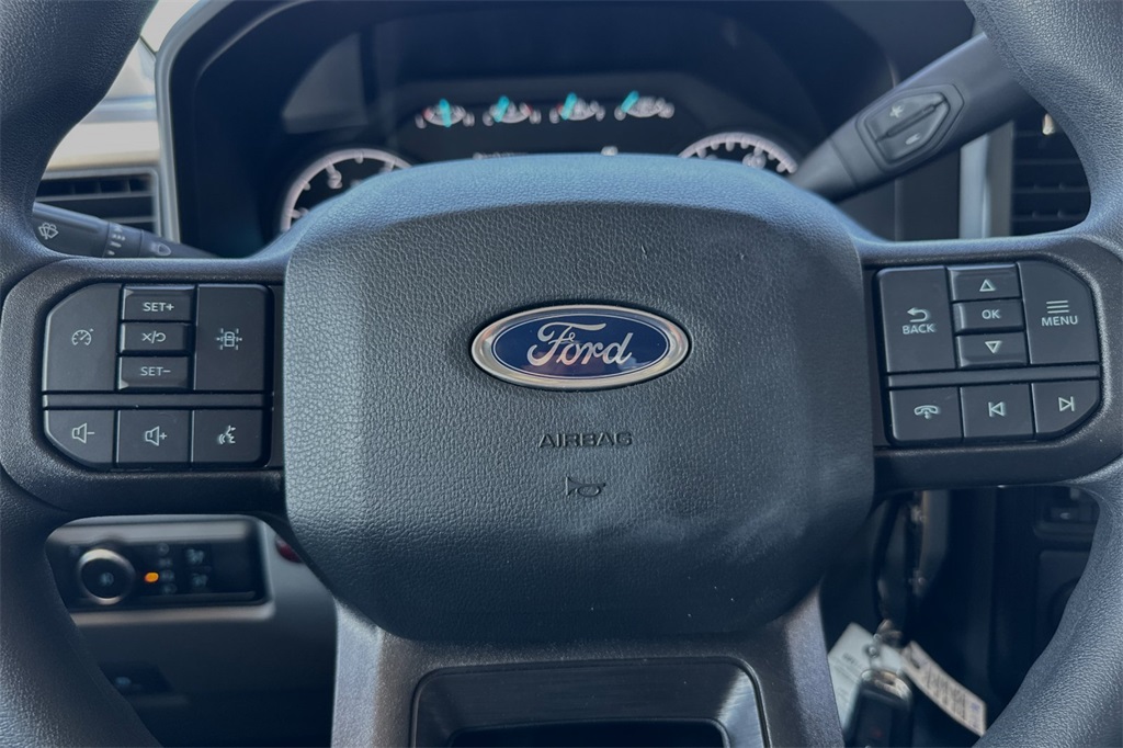 Vehicle image 18 of 20