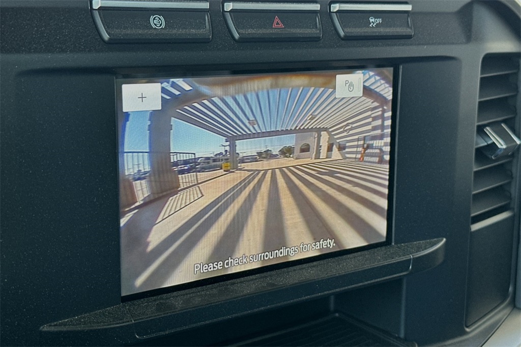 Vehicle image 15 of 20
