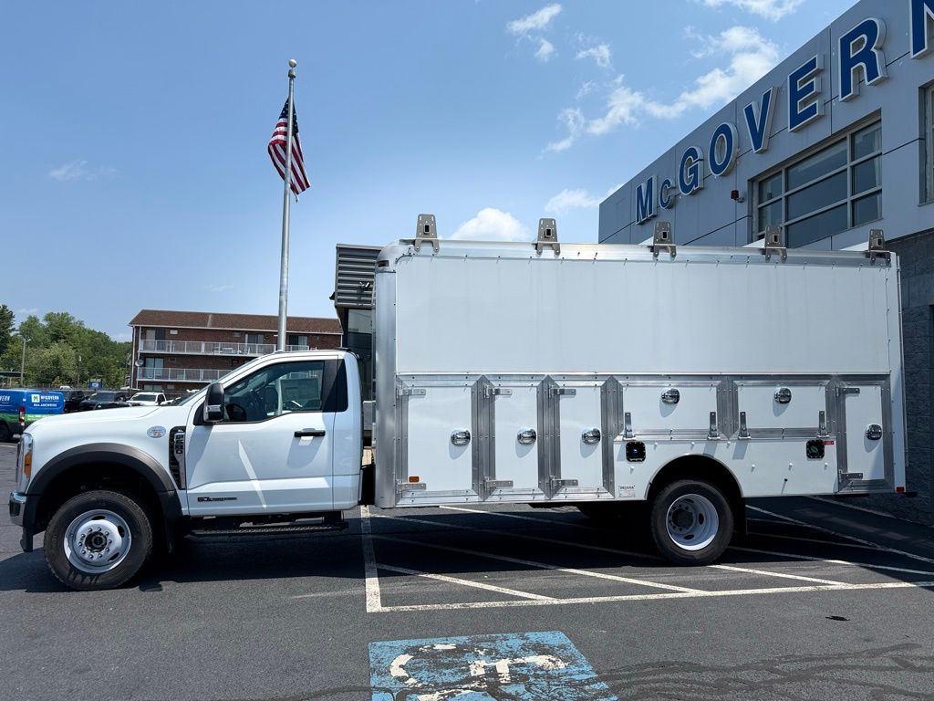 Vehicle image 6 of 23
