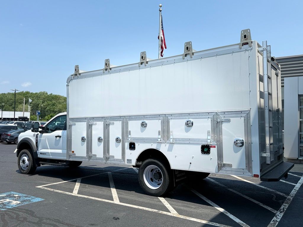 Vehicle image 4 of 23