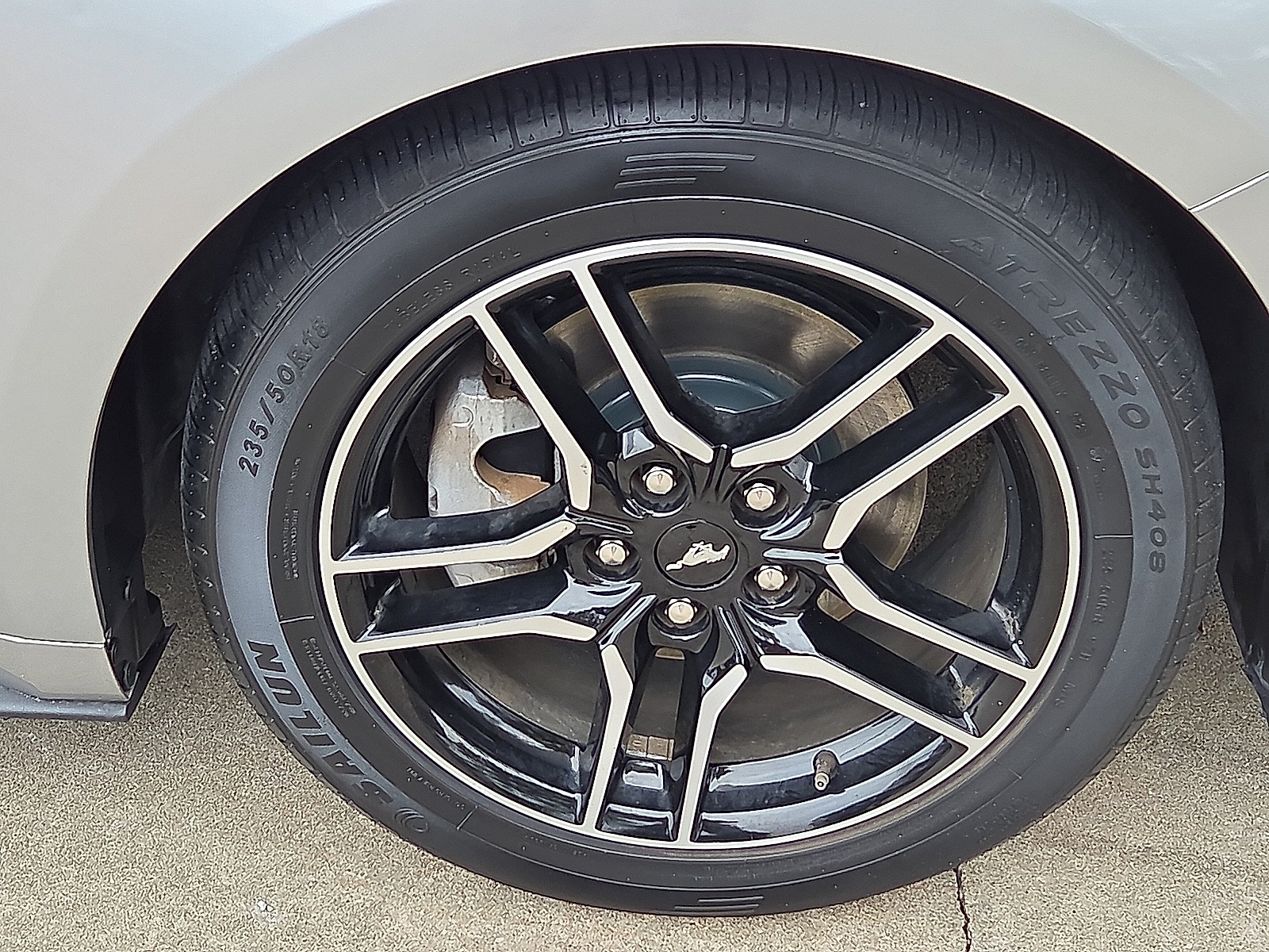 2023 Ford Mustang EcoBoost Premium Image 7 of 25