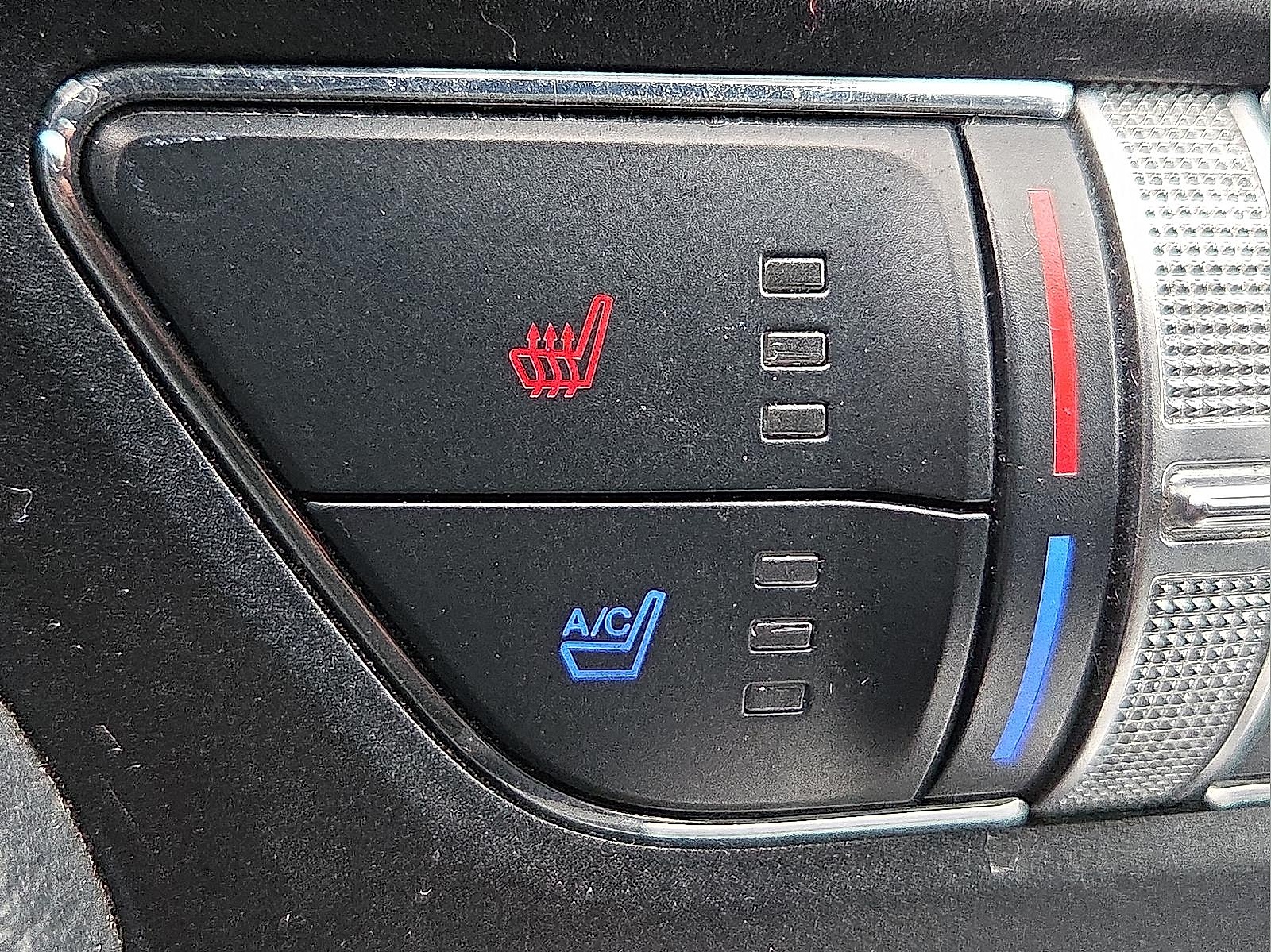 2023 Ford Mustang EcoBoost Premium Image 14 of 25