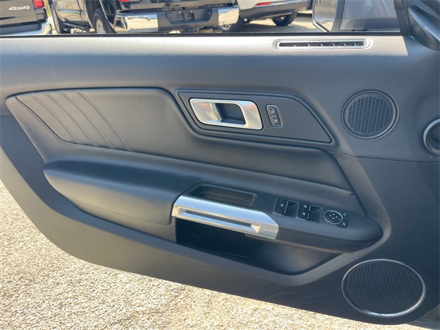 2023 Ford Mustang EcoBoost Premium Image 22 of 25