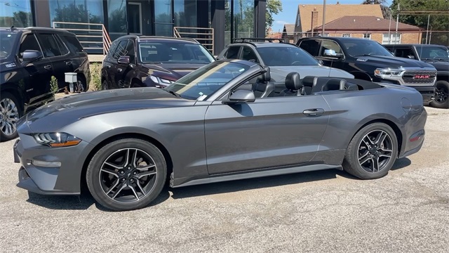 2023 Ford Mustang EcoBoost Premium Image 2 of 25