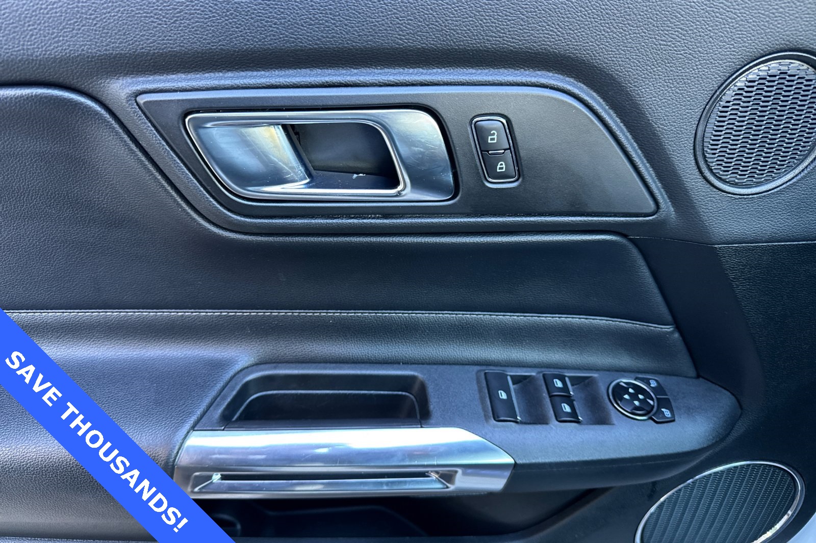 2023 Ford Mustang EcoBoost Premium Image 32 of 34