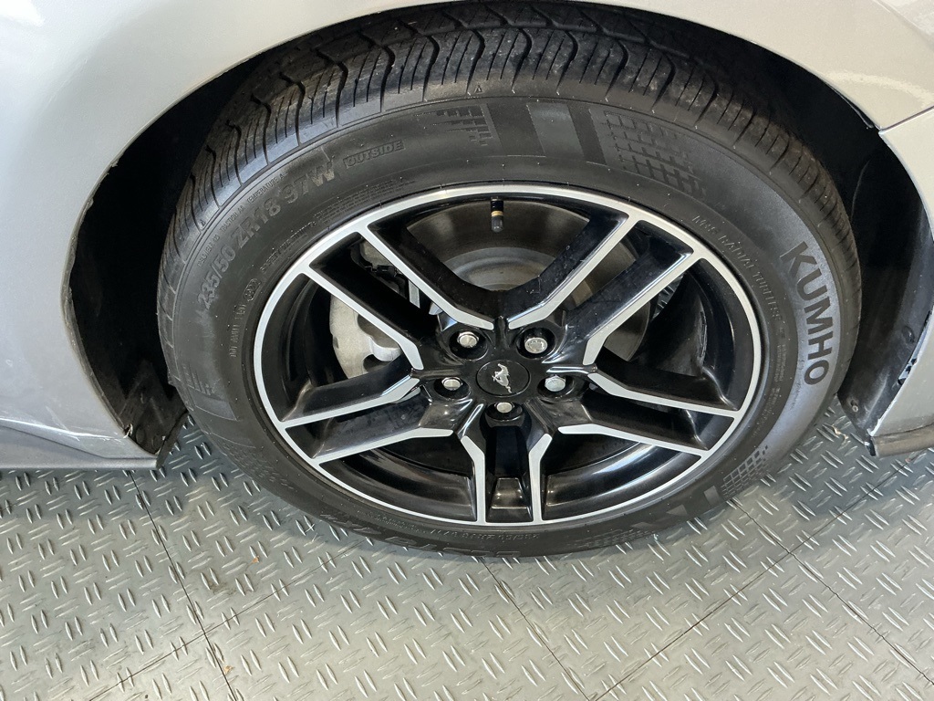 2023 Ford Mustang EcoBoost Premium Image 18 of 37