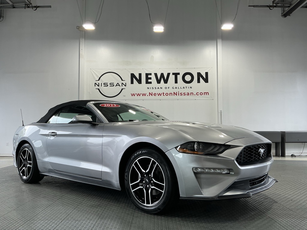 2023 Ford Mustang EcoBoost Premium Image 8 of 37