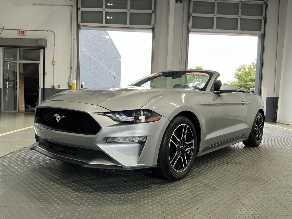 2023 Ford Mustang EcoBoost Premium Image 2 of 37