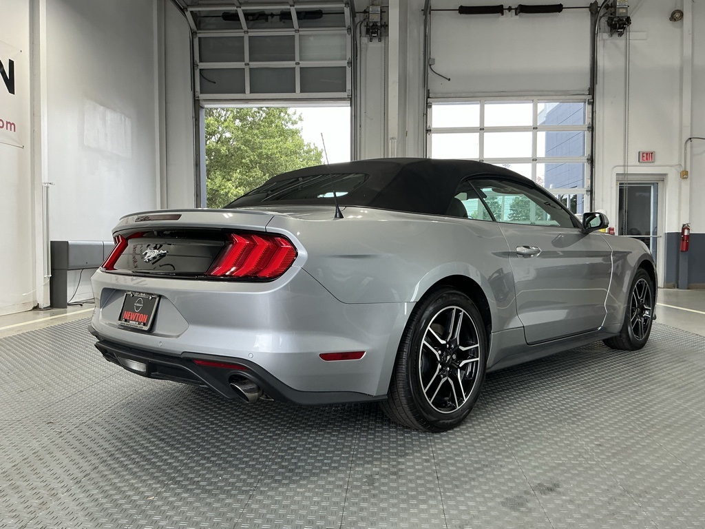 2023 Ford Mustang EcoBoost Premium Image 11 of 37