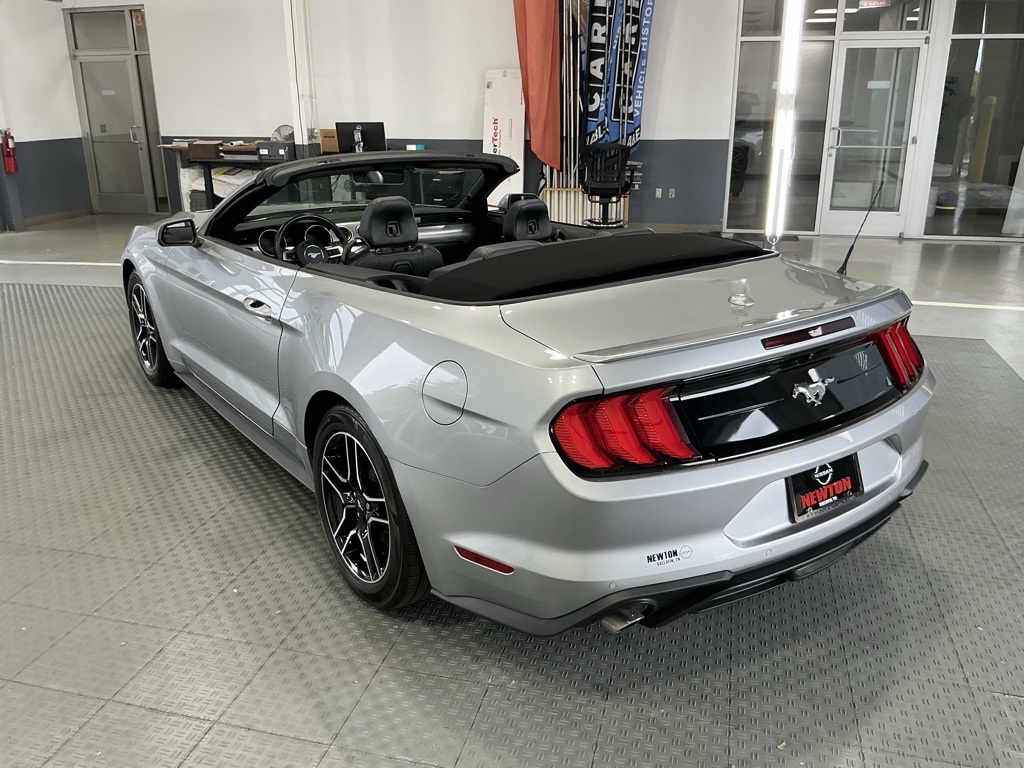 2023 Ford Mustang EcoBoost Premium Image 13 of 37