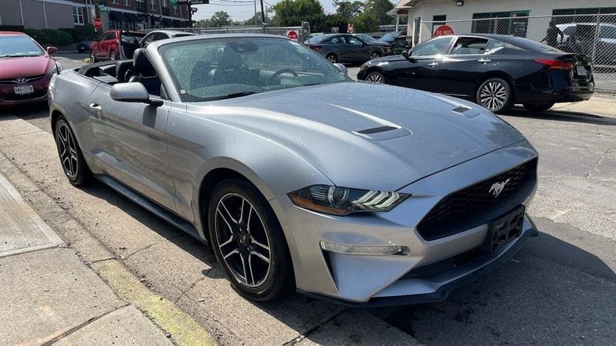 2023 Ford Mustang EcoBoost Premium Image 4 of 37