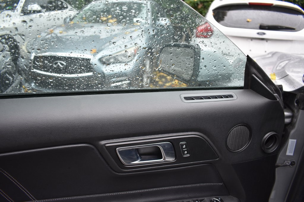 2023 Ford Mustang EcoBoost Premium Image 34 of 37