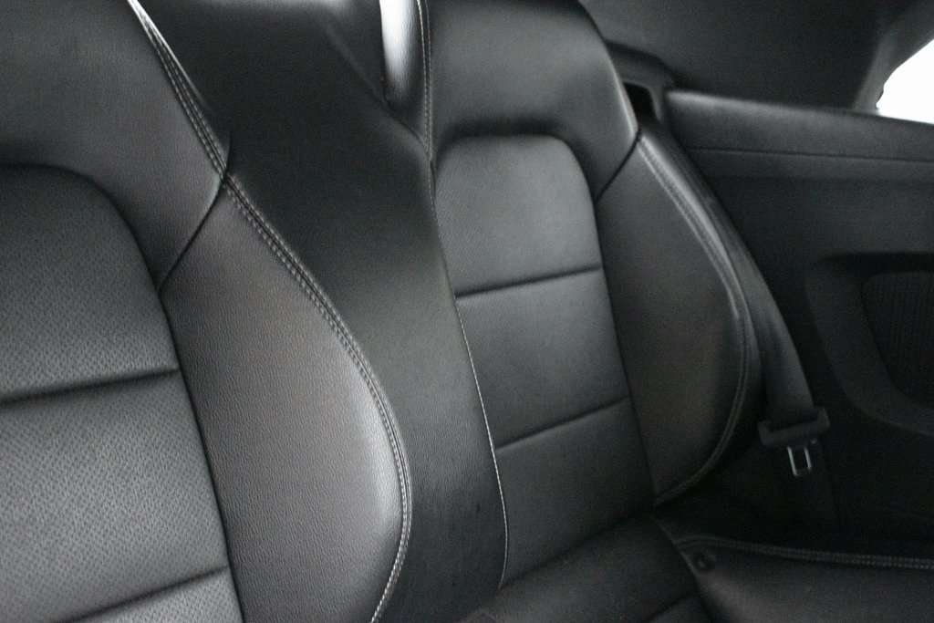 2023 Ford Mustang EcoBoost Premium Image 16 of 37