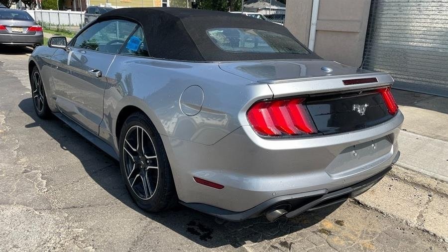 2023 Ford Mustang EcoBoost Premium Image 12 of 37