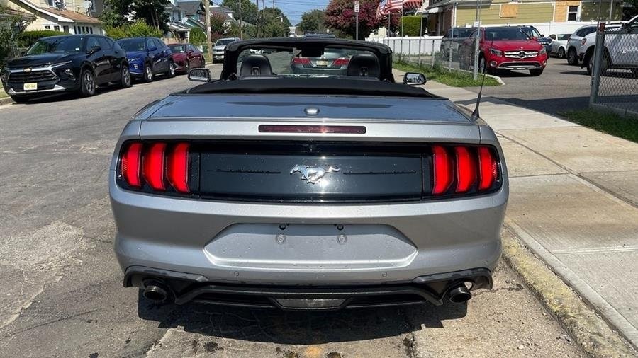2023 Ford Mustang EcoBoost Premium Image 8 of 37