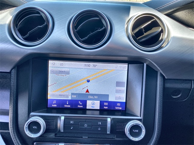 Vehicle image 18 of 24