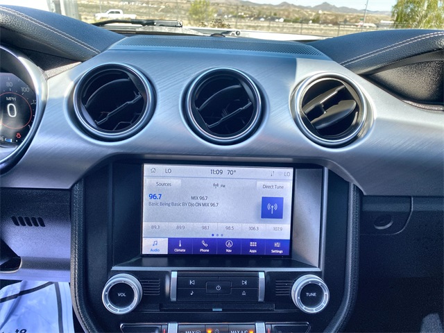 Vehicle image 16 of 24