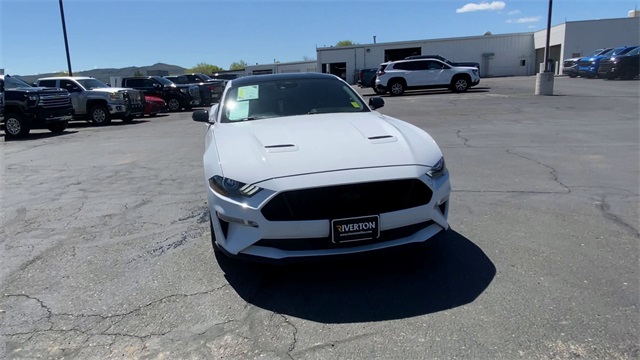 Vehicle image 4 of 24