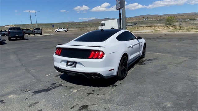 Vehicle image 6 of 24