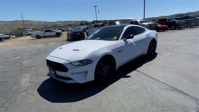 Vehicle image 2 of 24