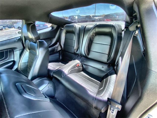 Vehicle image 22 of 24