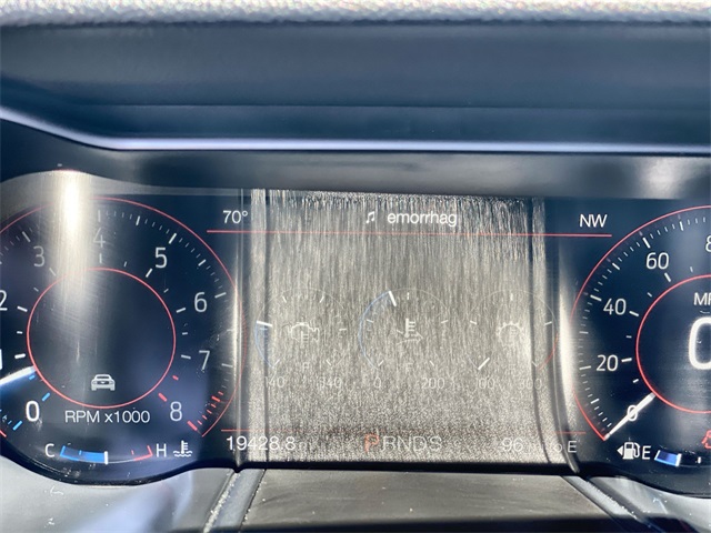 Vehicle image 15 of 24