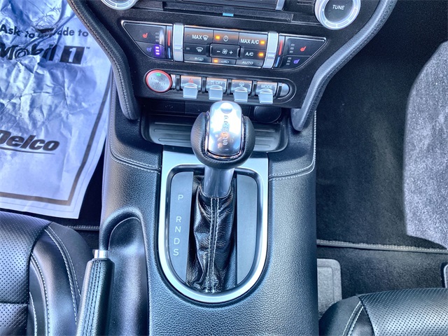 Vehicle image 20 of 24